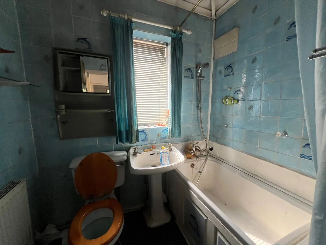 3 bedroom semi detached house in Walsall