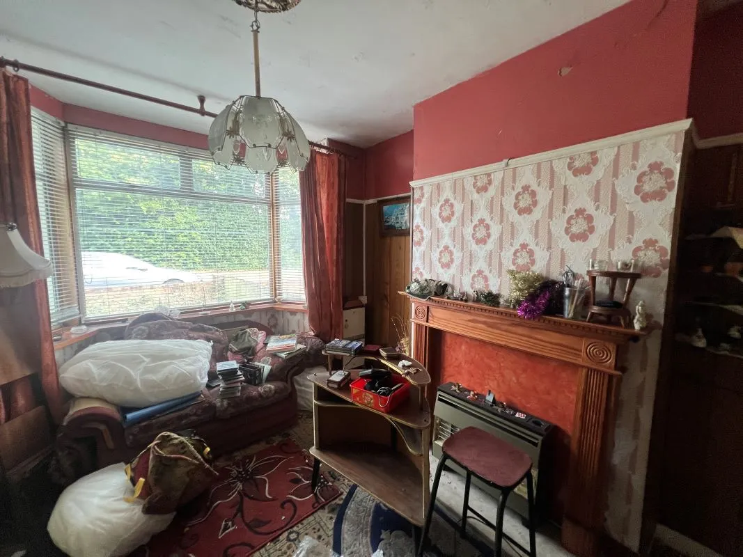 3 bedroom semi detached house in Walsall