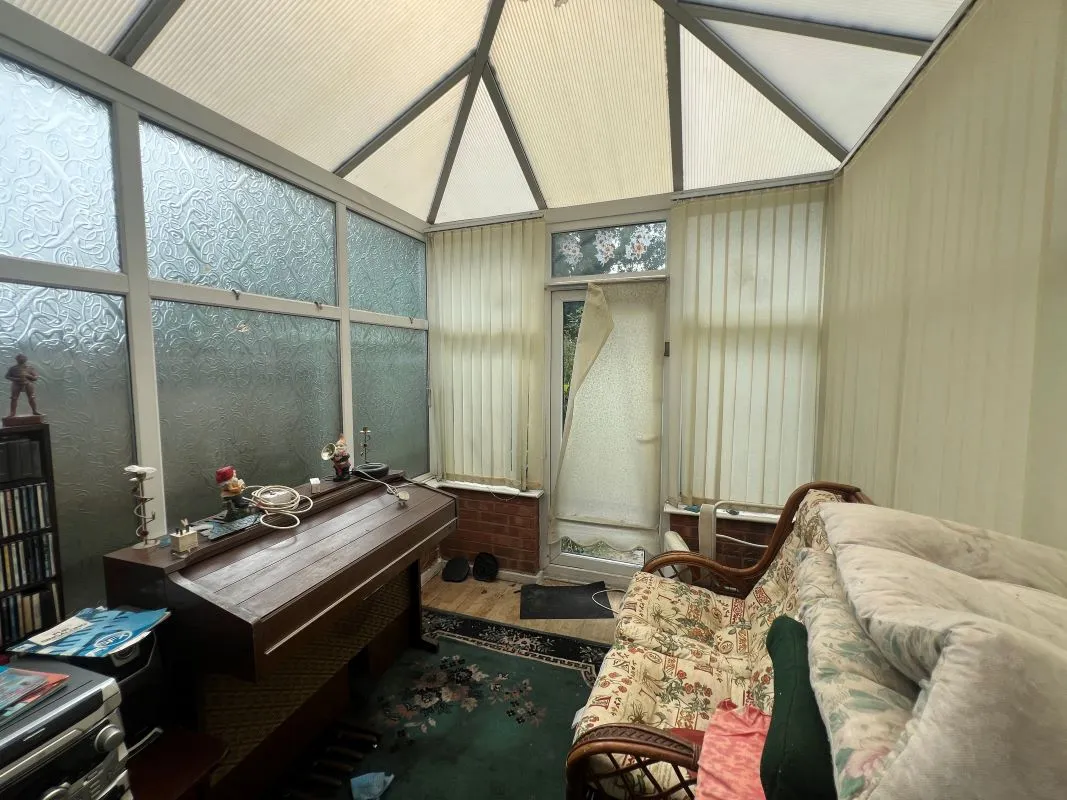 3 bedroom semi detached house in Walsall