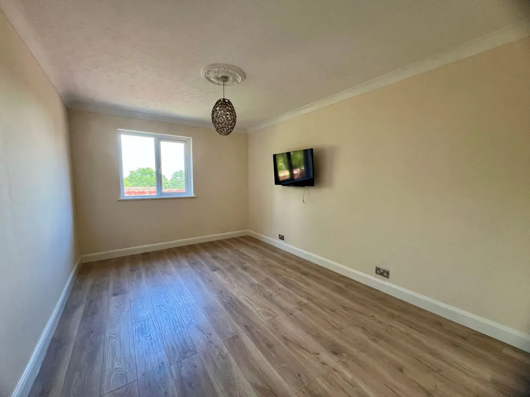 2 bedroom bungalow in Redditch