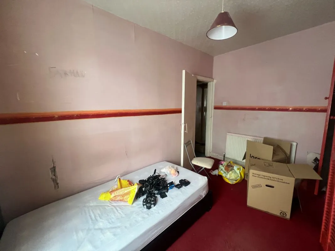3 bedroom mid terraced property in Tipton