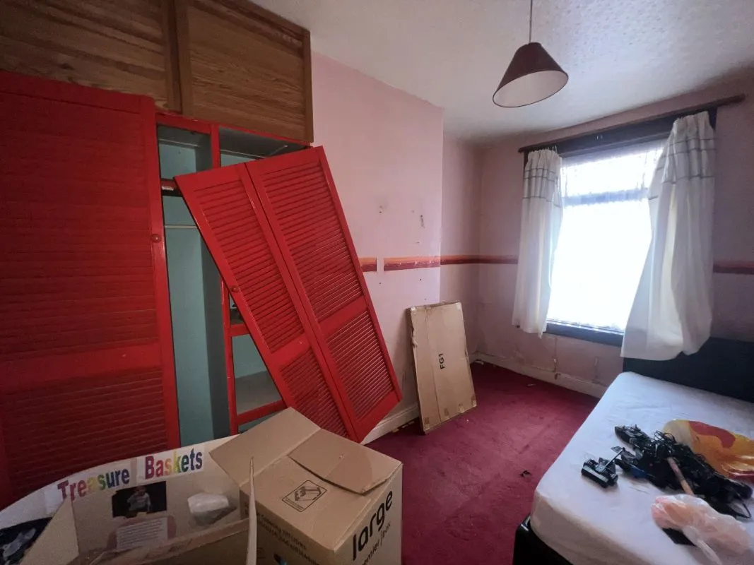 3 bedroom mid terraced property in Tipton