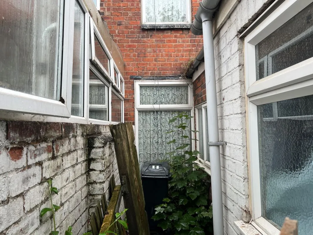 3 bedroom mid terraced property in Tipton