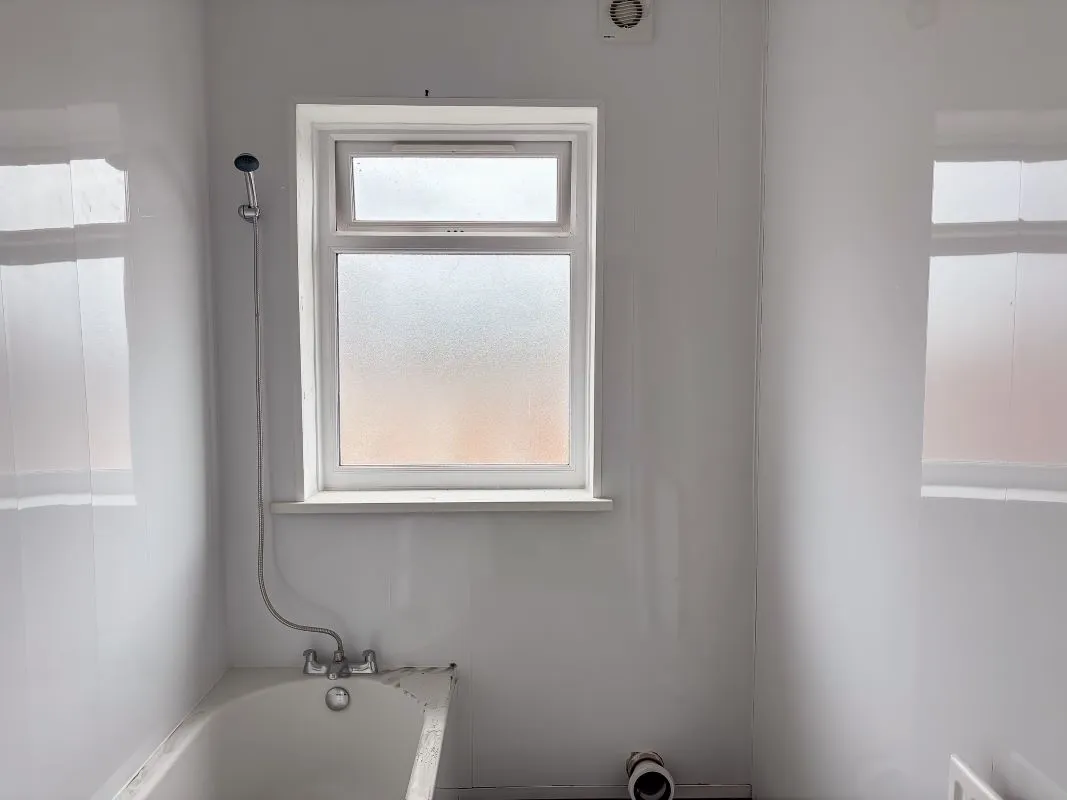 2 bedroom mid terraced house in Peterlee, Co. Durham