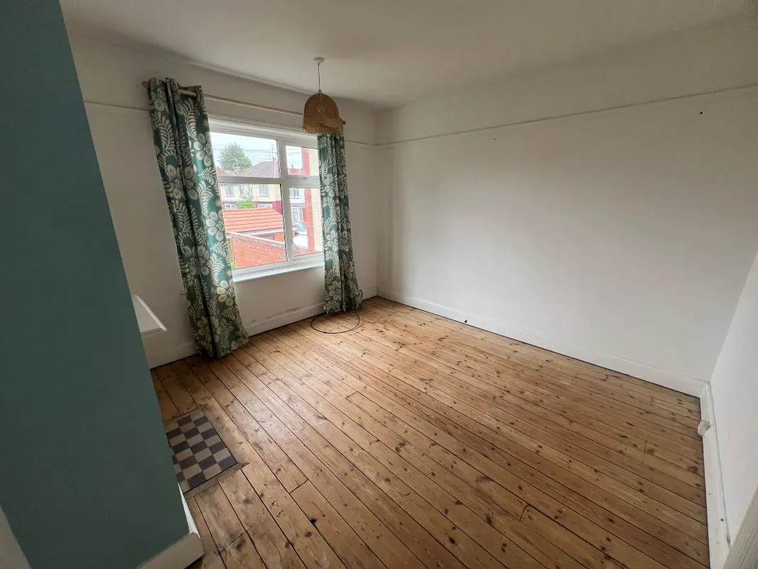 3 bedroom semi detached house in Nuneaton