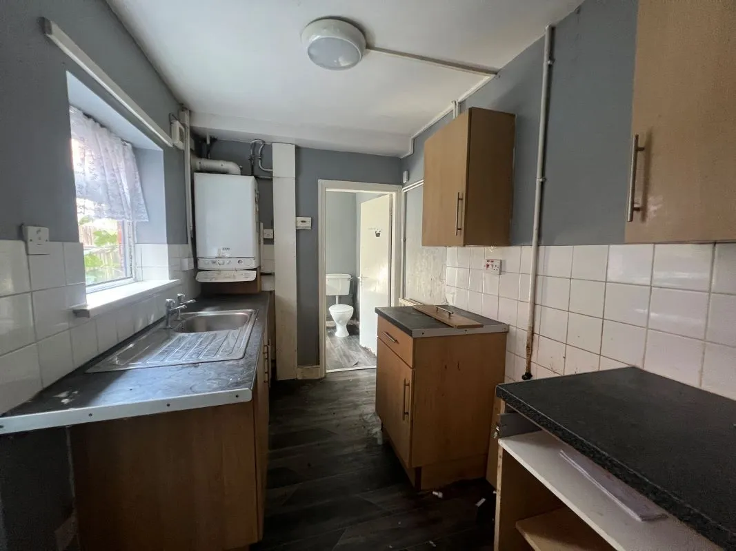 3 bedroom mid terraced house in Saltley