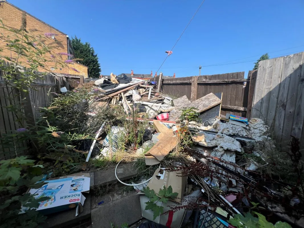 3 bedroom mid terraced house in Saltley