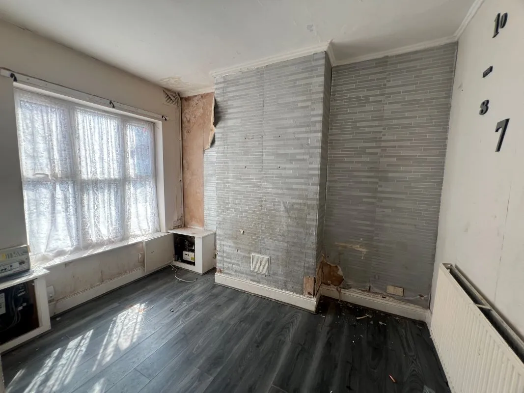 3 bedroom mid terraced house in Saltley