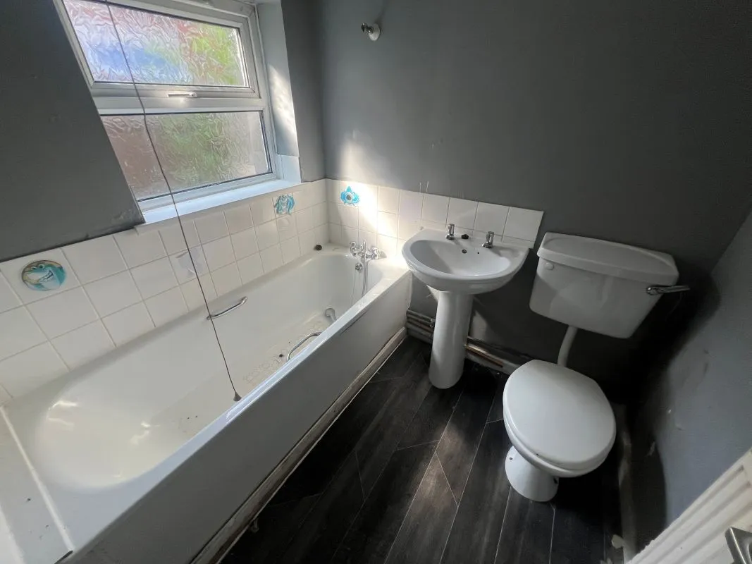 3 bedroom mid terraced house in Saltley