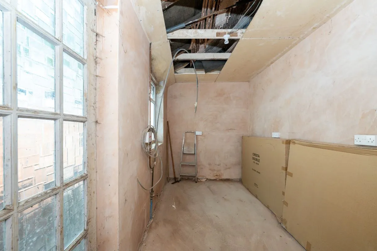 2 bedroom mid terraced property in Bearwood