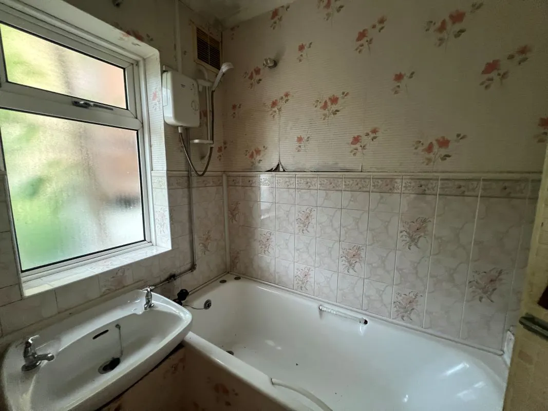 3 bedroom mid terraced property in Kingstanding
