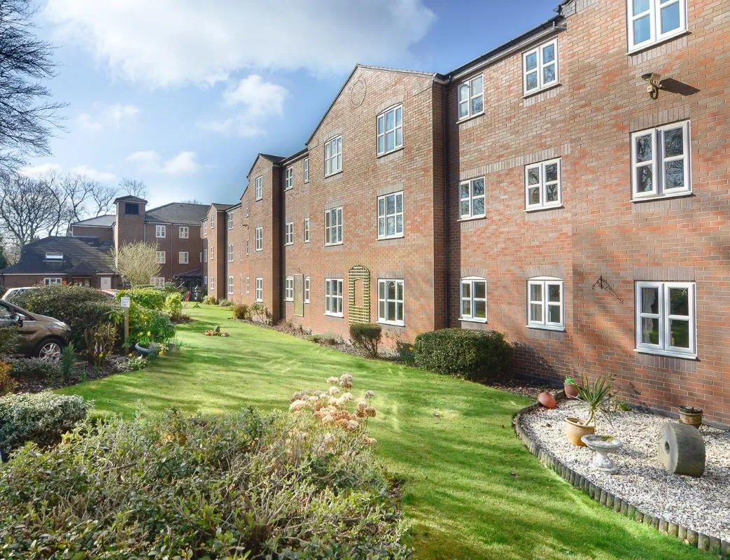 2 bedroom apartment for over 55s in Walsall
