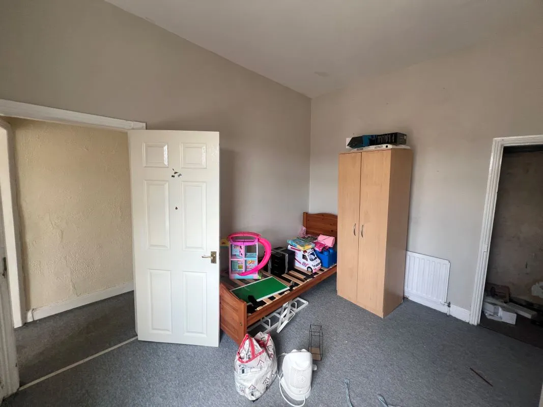 2 bedroom mid terraced house in Stoke on Trent