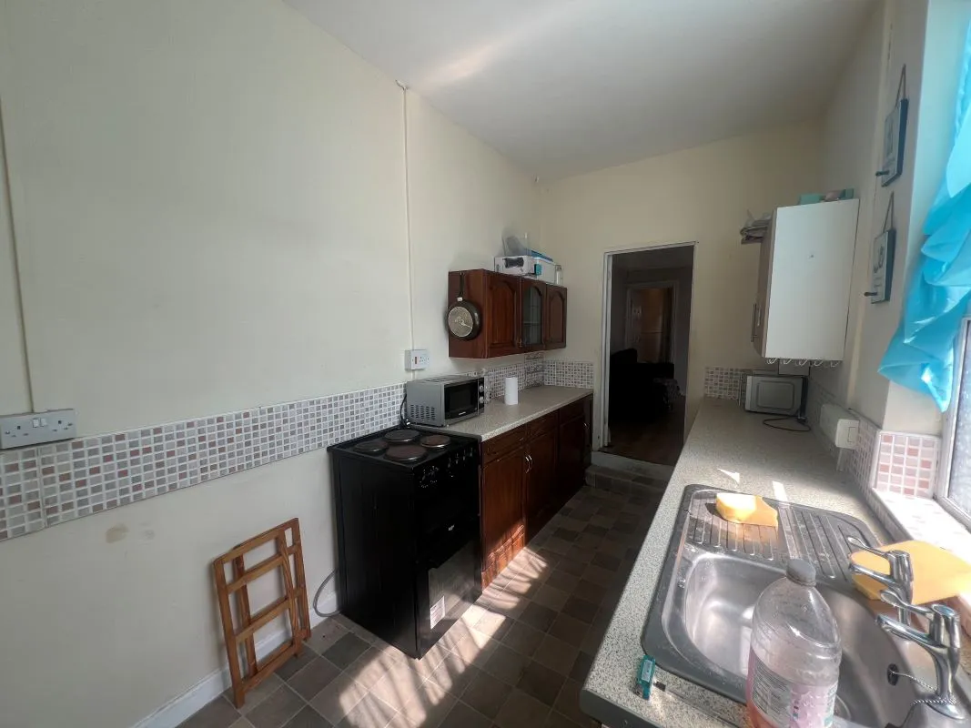 2 bedroom mid terraced house in Stoke on Trent