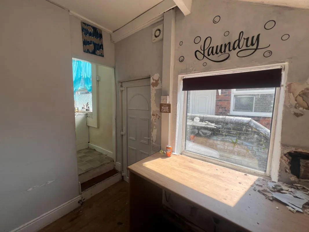 2 bedroom mid terraced house in Stoke on Trent