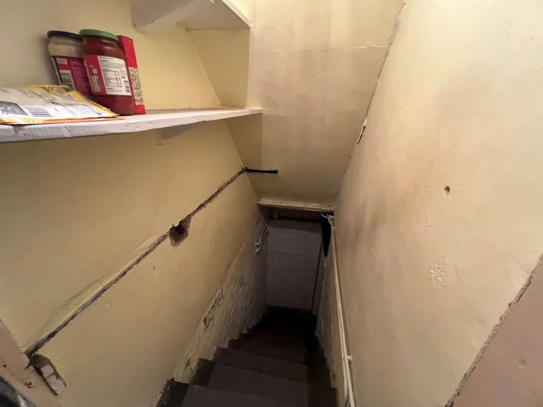 2 bedroom mid terraced house in Stoke on Trent