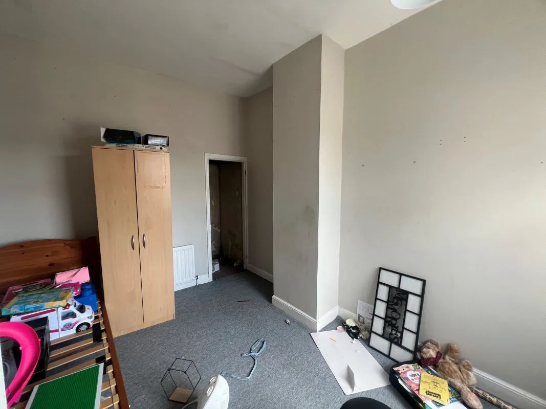2 bedroom mid terraced house in Stoke on Trent