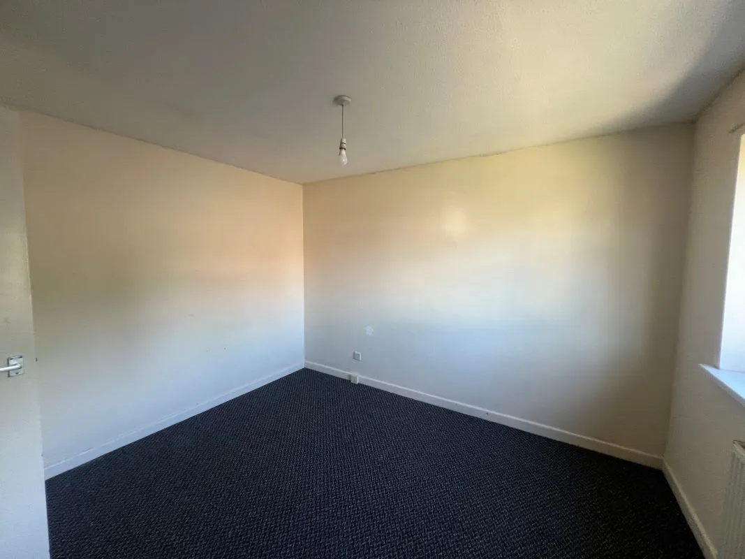 3 bedroom semi detached house in Walsall