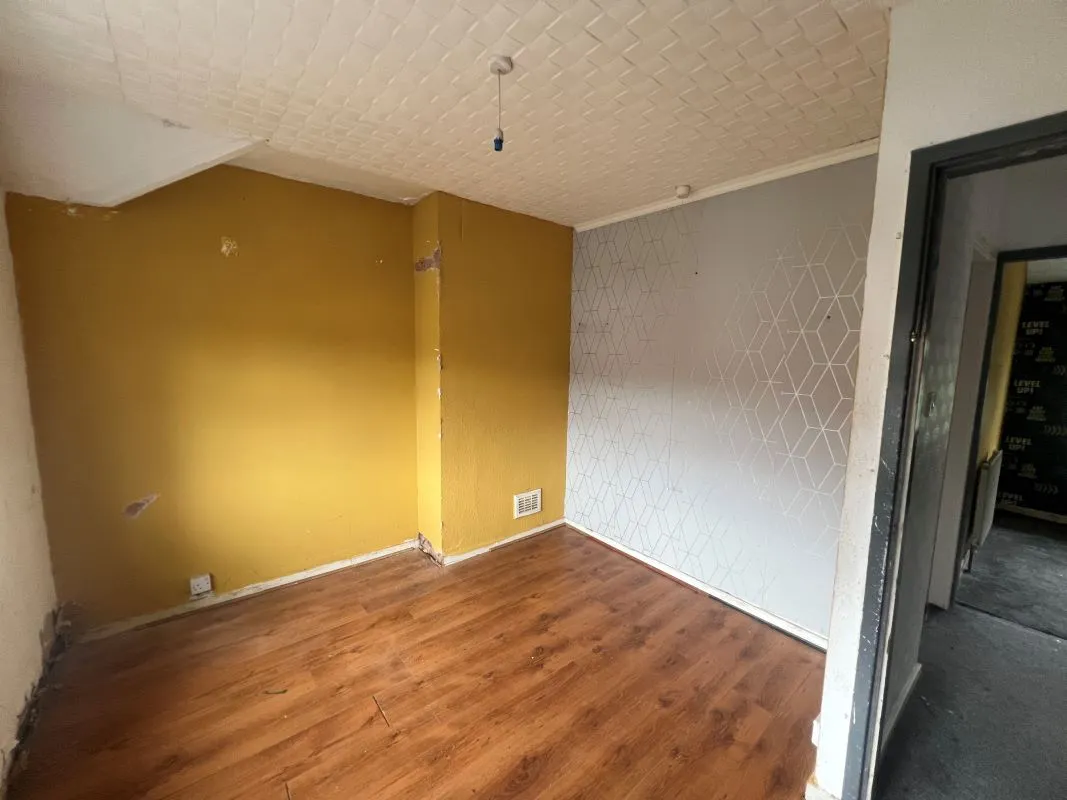 3 bedroom semi detached house in Walsall