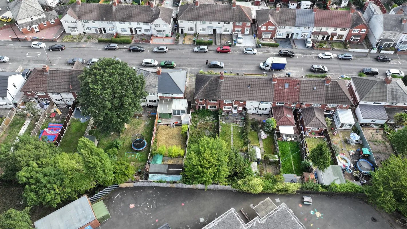 3 bedroom end terraced property in Smethwick