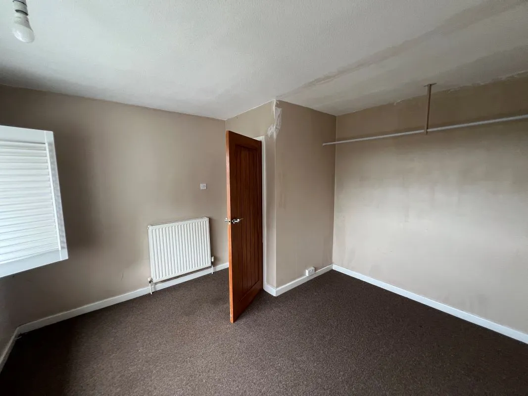 3 bedroom detached house in Upper Gornal, Dudley