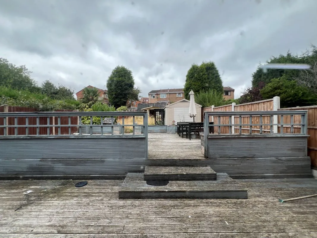 3 bedroom detached house in Upper Gornal, Dudley