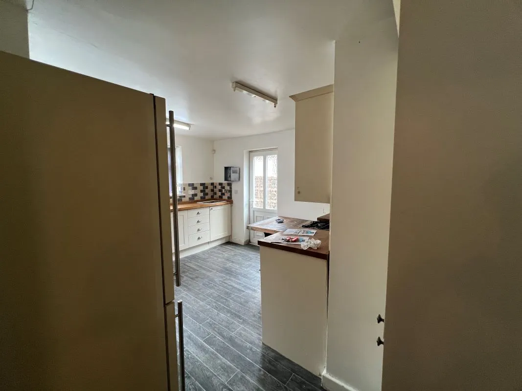 3 bedroom detached house in Upper Gornal, Dudley