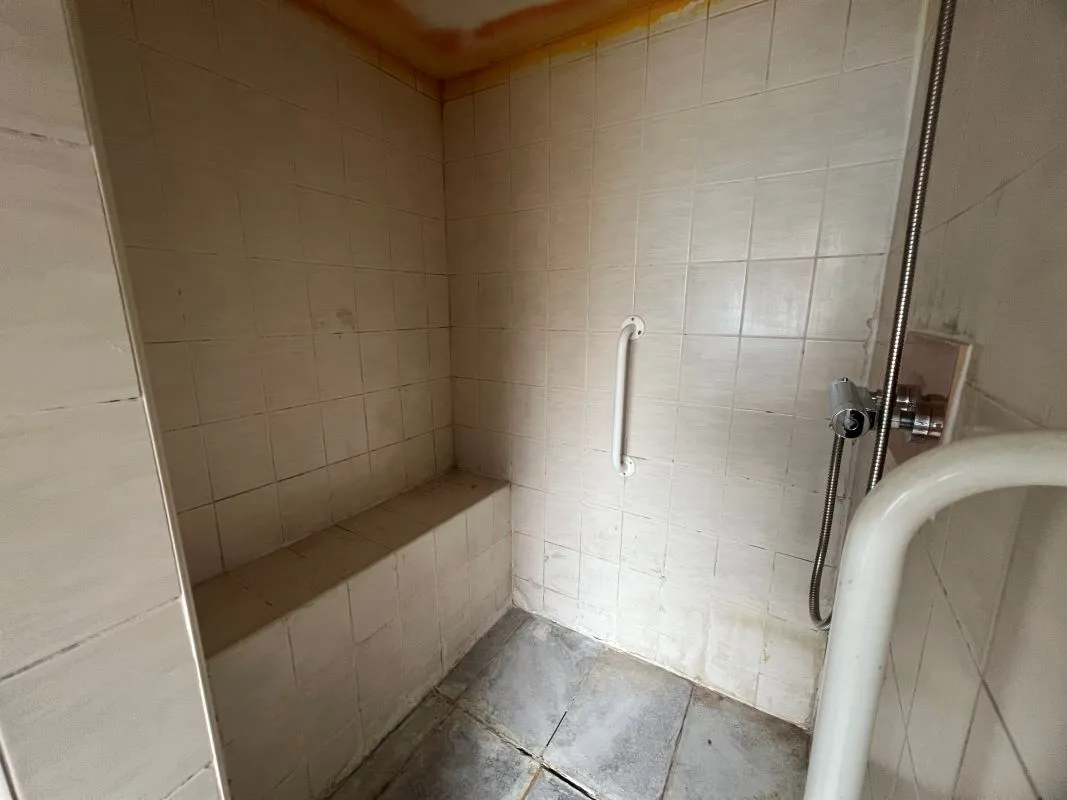 2 bedroom terraced house in Barwell, Leicester