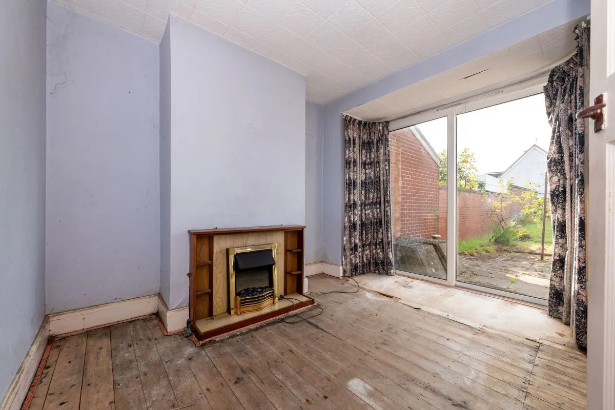 3 bedroom mid terraced property in Wolverhampton 