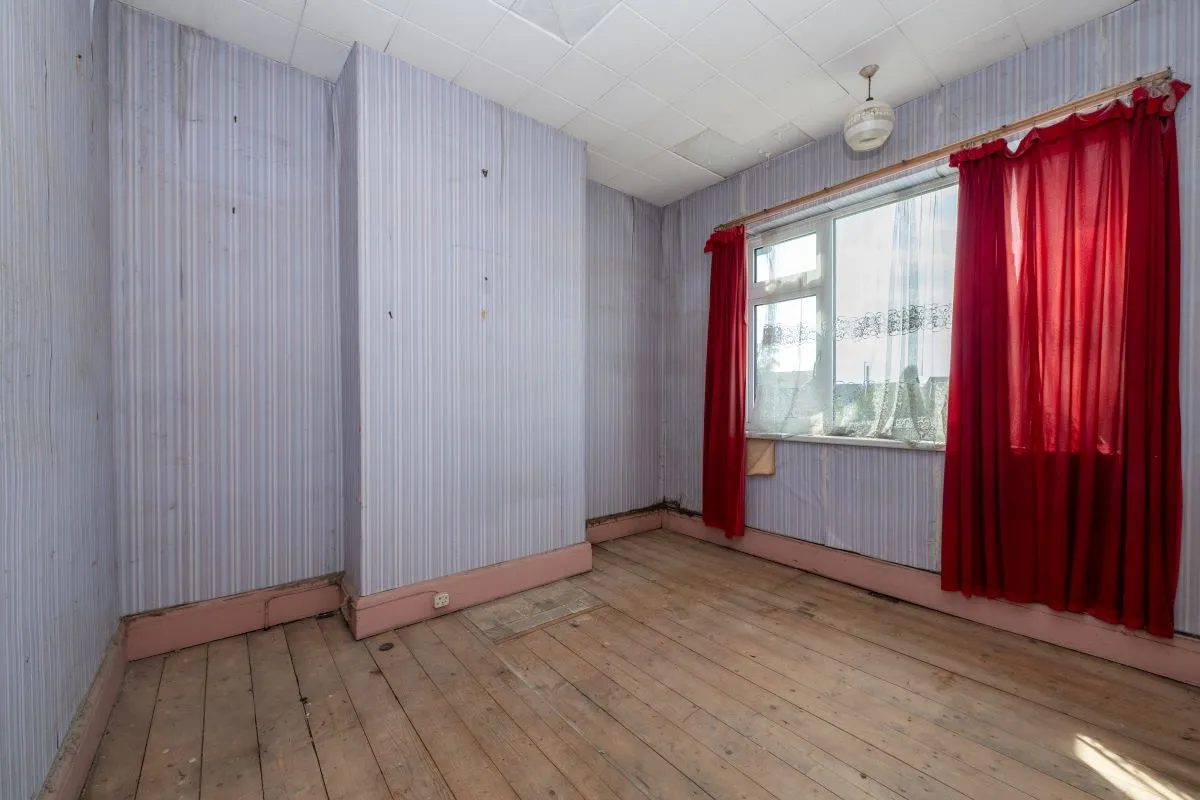 3 bedroom mid terraced property in Wolverhampton 