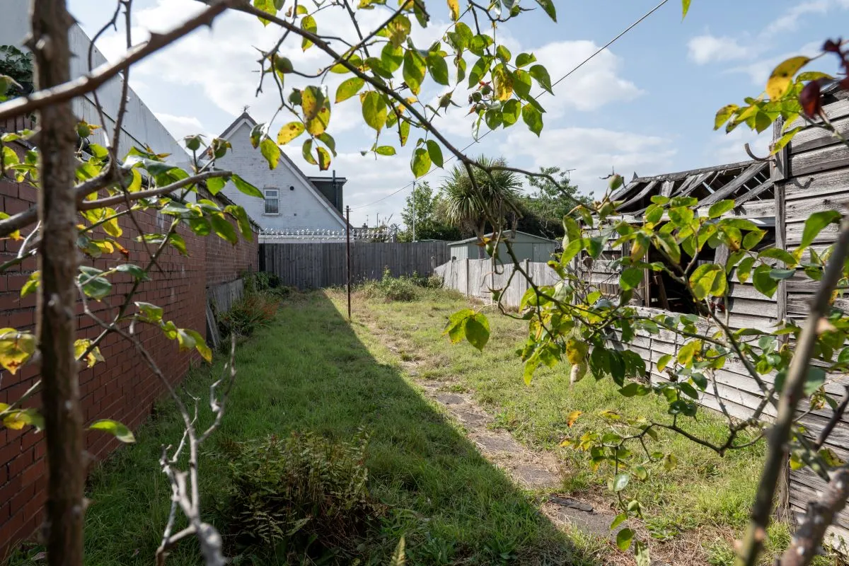 3 bedroom mid terraced property in Wolverhampton 