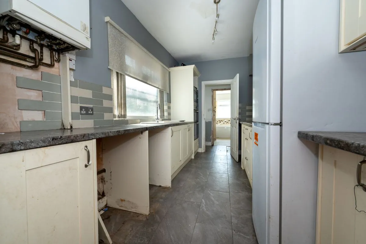 A 3 bedroom mid terraced property