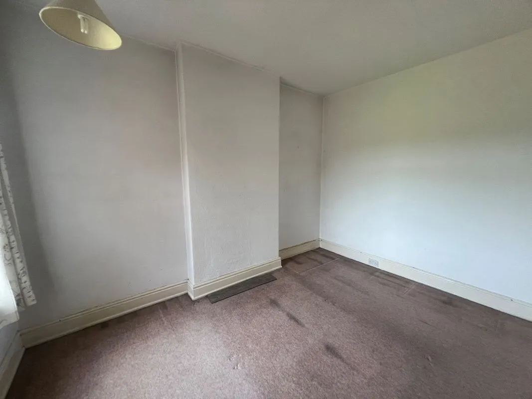 3 bedroom semi detached house in Stoke on Trent