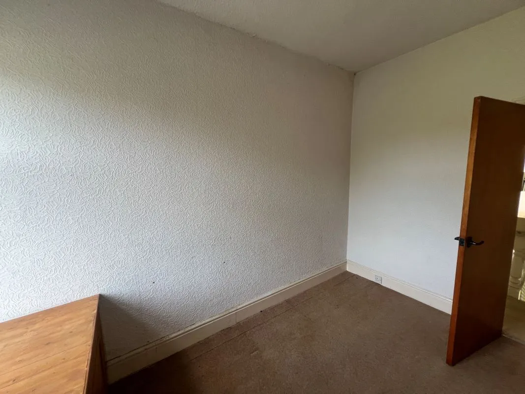 3 bedroom semi detached house in Stoke on Trent