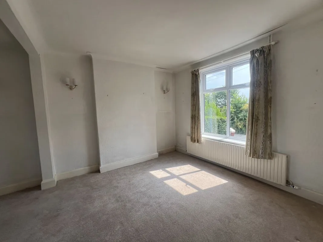 3 bedroom semi detached house in Stoke on Trent