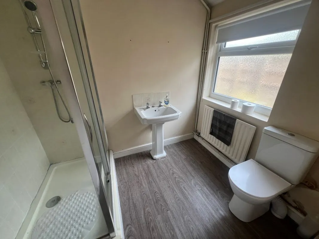 3 bedroom semi detached house in Stoke on Trent