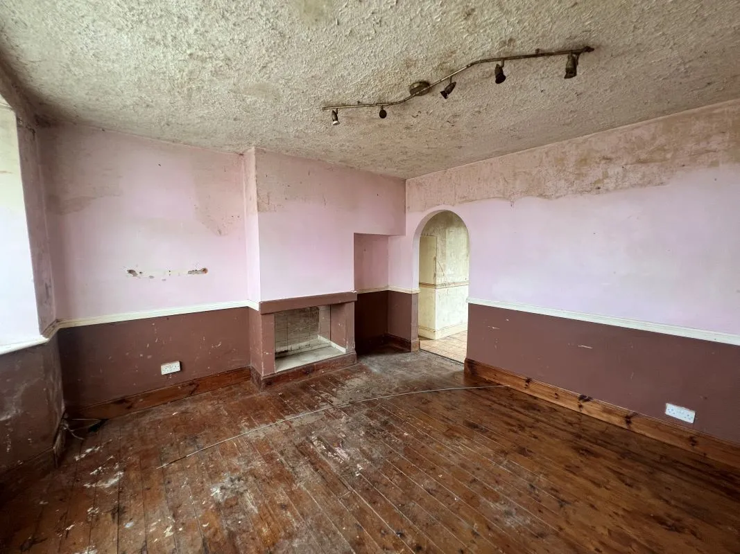 3 bedroom mid terraced house in Coventry