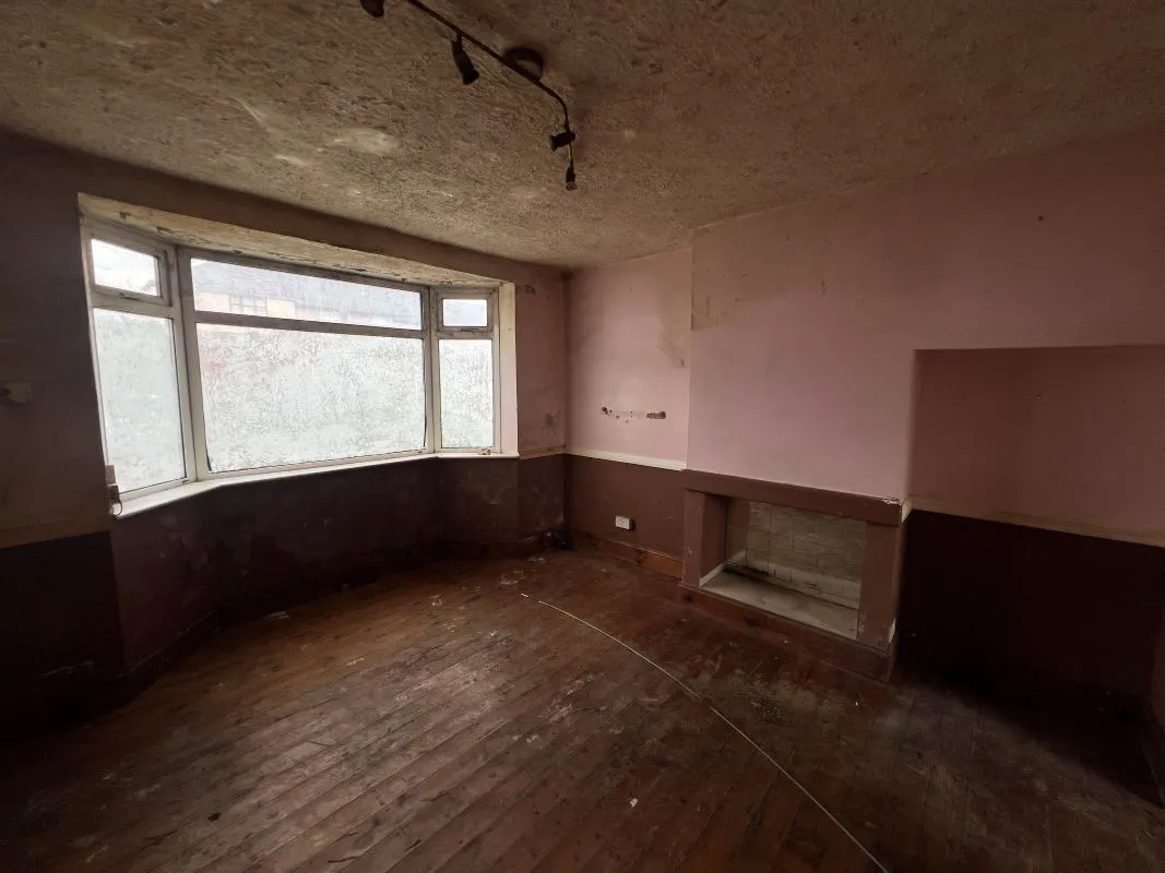 3 bedroom mid terraced house in Coventry