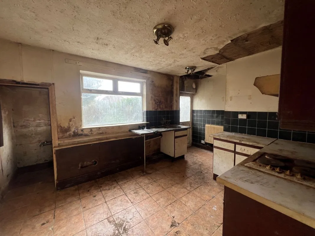 3 bedroom mid terraced house in Coventry