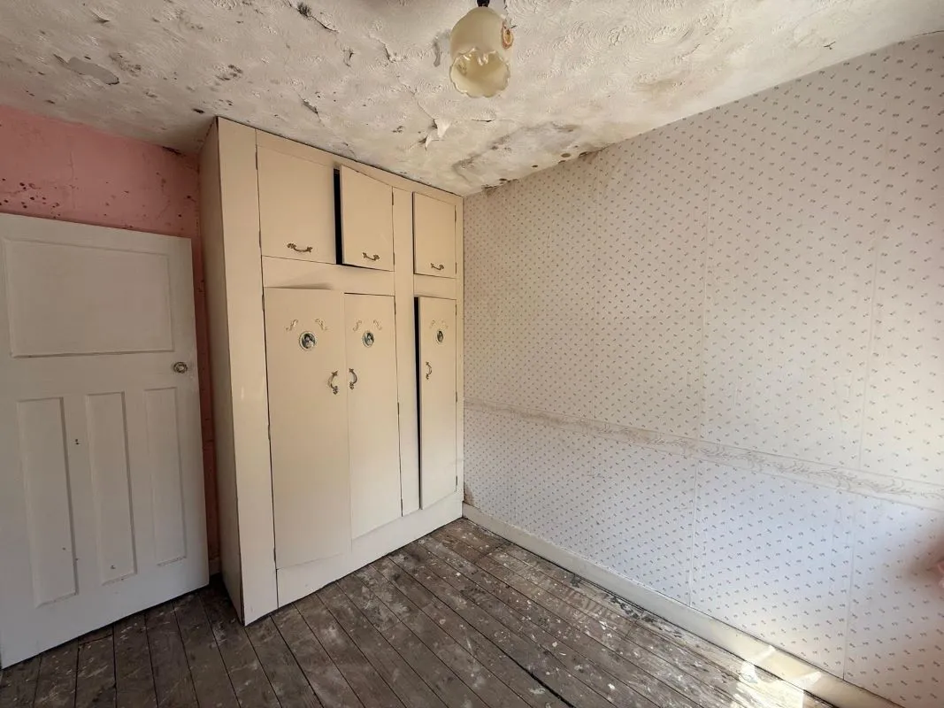 2 bedroom semi detached house in Oldbury