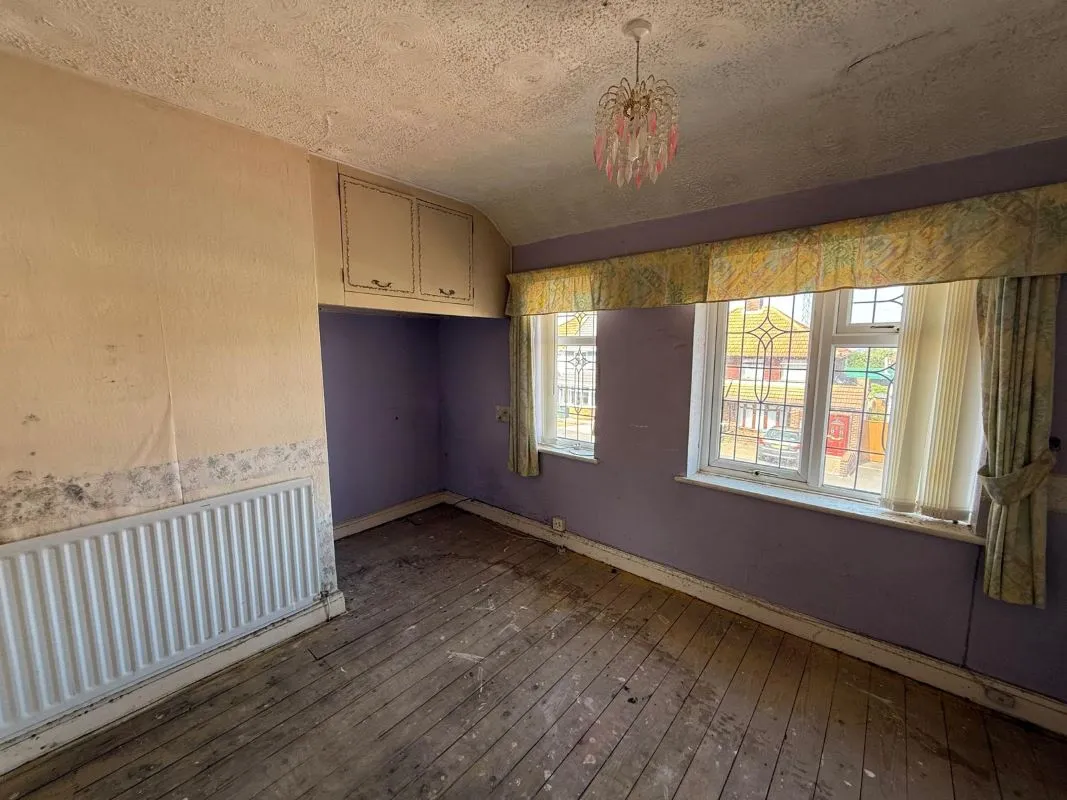 2 bedroom semi detached house in Oldbury