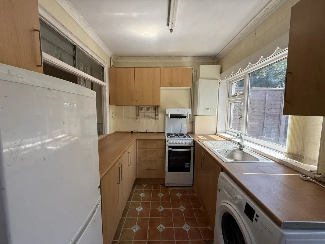 2 bedroom semi detached house in Oldbury
