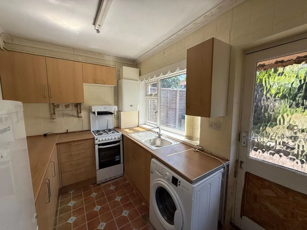 2 bedroom semi detached house in Oldbury