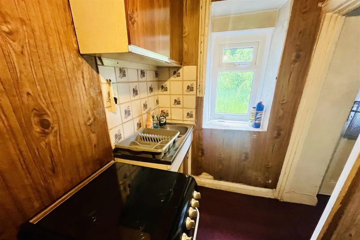 Brow Road, Huddersfield, West Yorkshire, HD1 4TP - Online Auctions