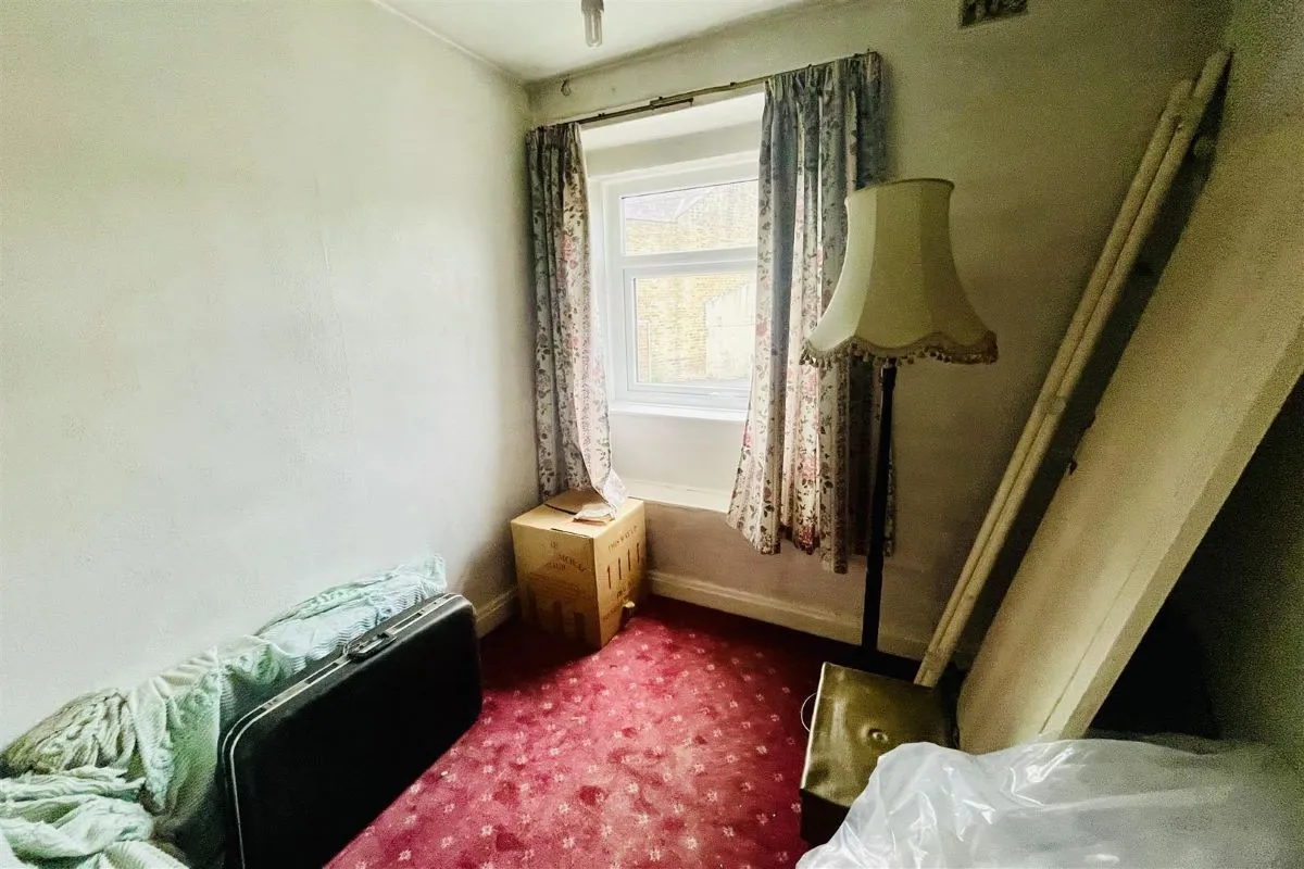Brow Road, Huddersfield, West Yorkshire, HD1 4TP - Online Auctions