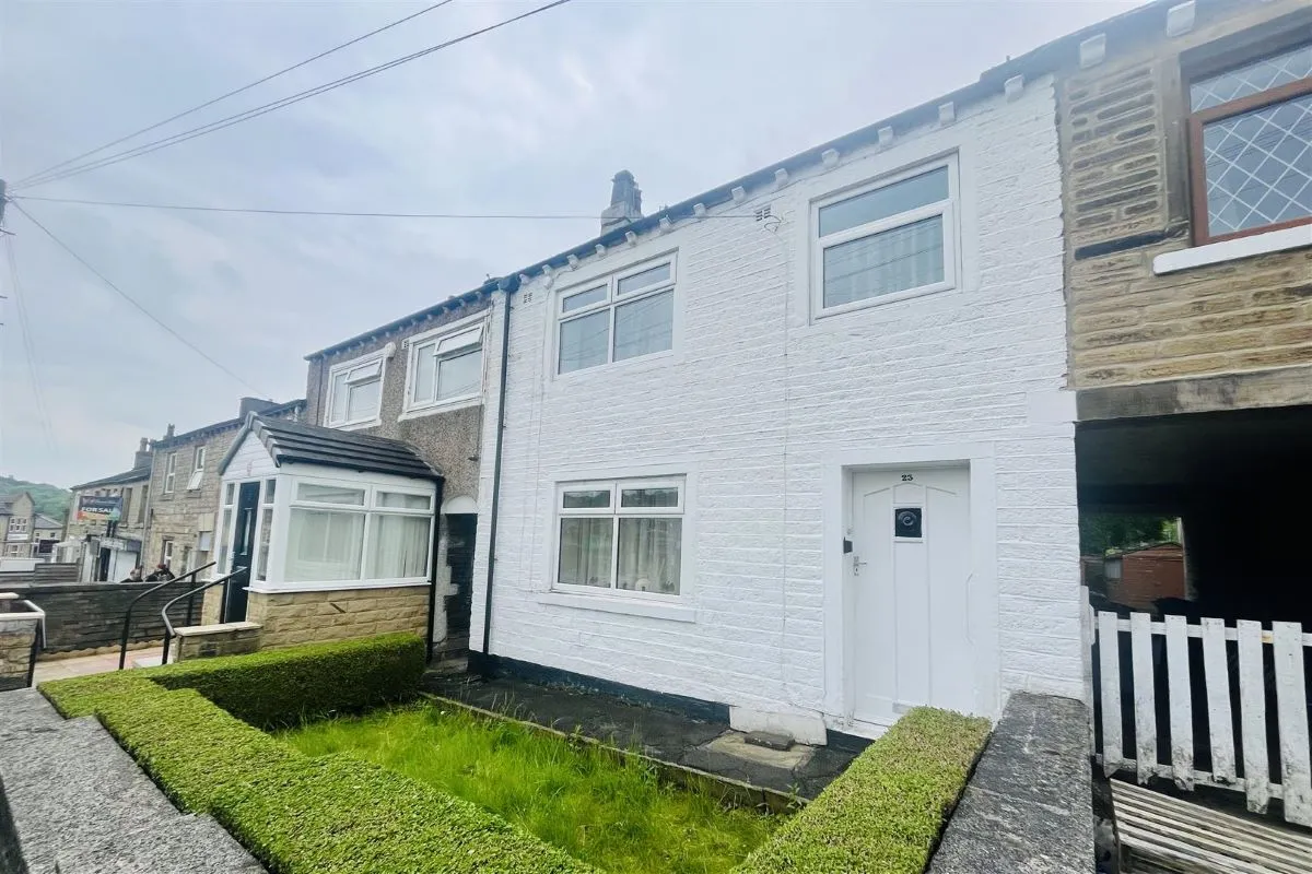 Brow Road, Huddersfield, West Yorkshire, HD1 4TP - Online Auctions