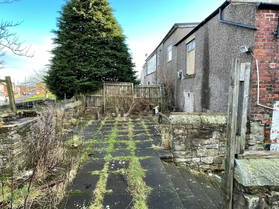 Front Street, Leadgate, Durham, DH8 7SA - Online Auctions