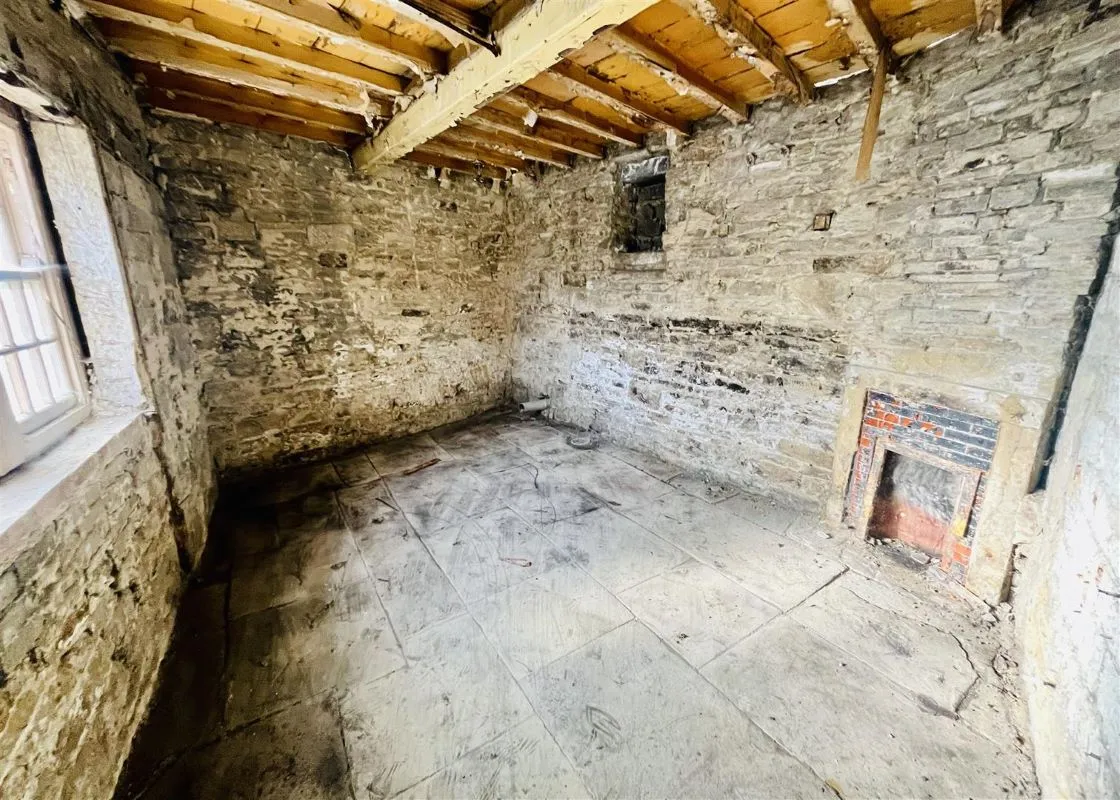 Eastgate, Honley, Holmfirth, West Yorkshire, HD9 6PA - Online Auctions
