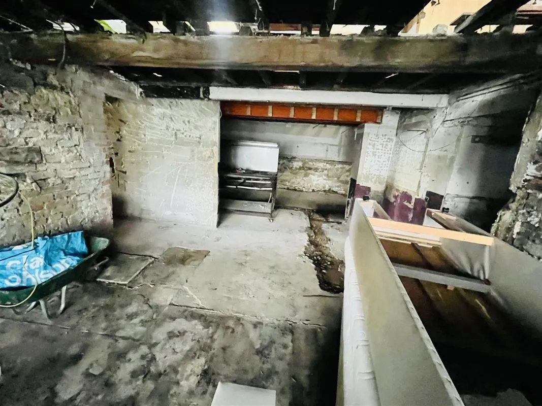 Eastgate, Honley, Holmfirth, West Yorkshire, HD9 6PA - Online Auctions