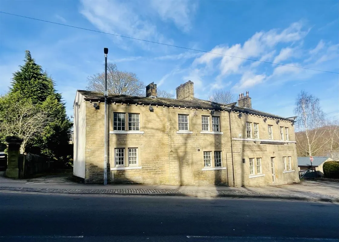 Eastgate, Honley, Holmfirth, West Yorkshire, HD9 6PA - Online Auctions